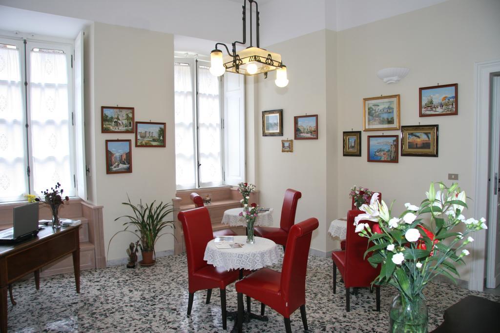 Beb Di Fiore Bed and Breakfast Napoli Eksteriør billede